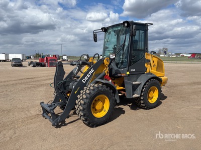 2023 John Deere 244L Ładowarka kołowa