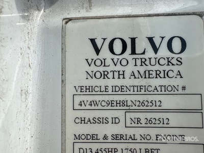 2020 Volvo VNR640 6x4 T/A Sleeper Truck Tractor