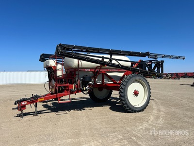 Farm King 1200 90 ft S/A High Clearance Pull-Type Sprayer