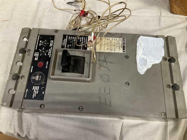 Westinghouse 1230C83G01 Circuit Breaker Westinghouse 1230C83G01 Circuit Breaker