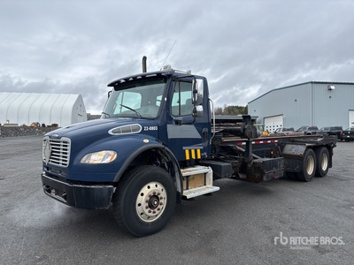 2007 Freightliner M2 106 6x4 Roll-Off Truck