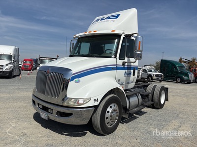 2011 International 8600 4x2 S/A Day Cab Truck Tractor