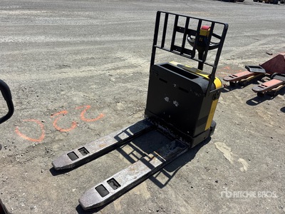 2009 Hyster W40Z 4000 lb Electric Pallet Jack