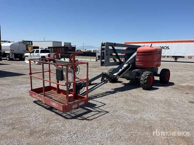 2015 Skyjack SJ46AJ 4WD Diesel Articulating Boom Lift