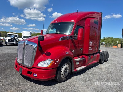 2022 Kenworth T680 6x4 Cabeza Tractora Cabina Dormitorio