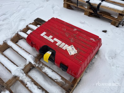 Hilti TE 800-AVR Demolition Breaker