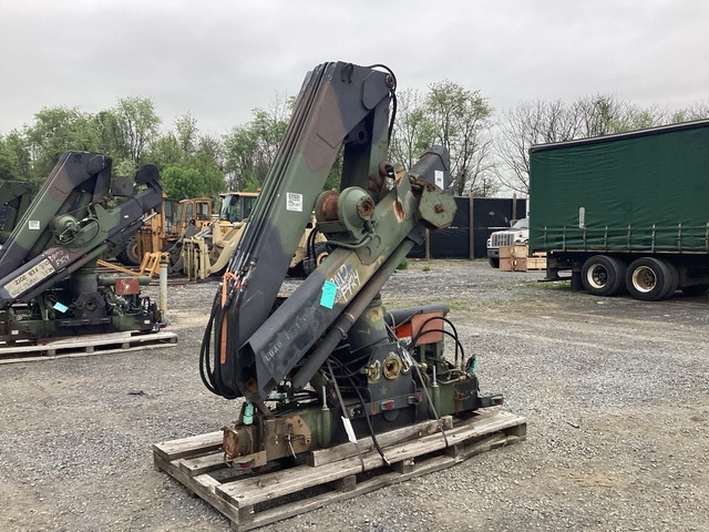 Cargotec Hiab 8108-2 Knuckleboom Crane Attachment Cargotec Hiab 8108-2 Knuckleboom Crane Attachment