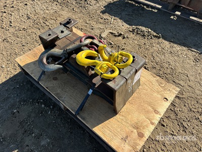 Quantity of (3) Vestil 21 in 10000 lb Forklift Hoisting Swivel Hook Attachments Accessori per autocarro con sollevatore