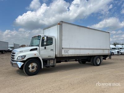 2017 Hino 338D 4x2 Van Truck (Inoperable)