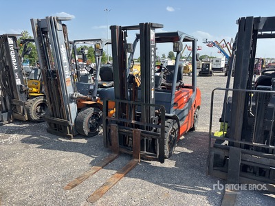 Nexsen NXL160 4048 lb Cushion Tire Gabelstapler (Inoperable)