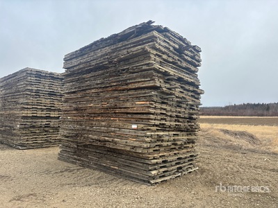 Quantity of (30) 8 ft x 14 ft Access Tappeti per stabilizzatori