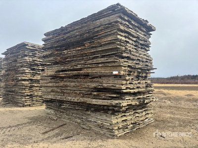 Quantity of (30) 8 ft x 14 ft Access Tappeti per stabilizzatori