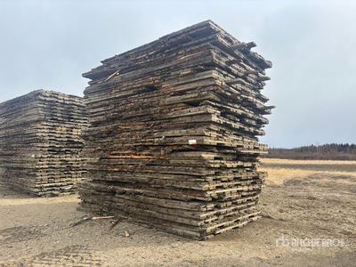 Quantity of (30) 8 ft x 14 ft Access Tappeti per stabilizzatori