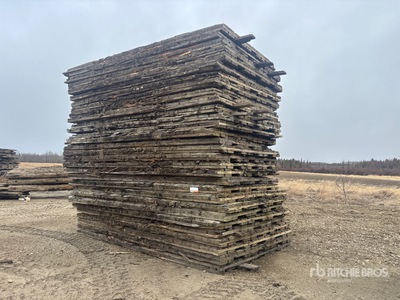 Quantity of (30) 8 ft x 14 ft Access Tappeti per stabilizzatori