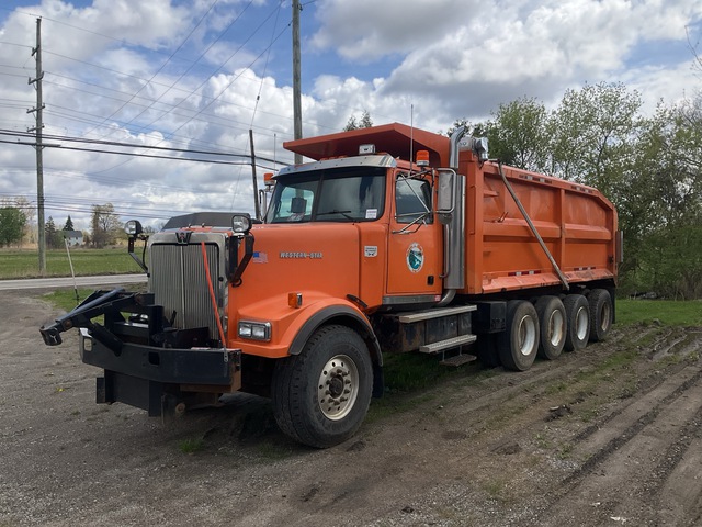 2003 Western Star 4900FA 10x4 Quad/A Dump Truck 2003 Western Star 4900FA 10x4 Quad/A Dump Truck