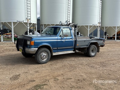 Ford F-250 4x4 Table Top Truck