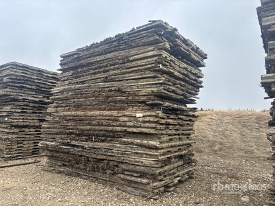 Quantity of (30) 8 ft x 14 ft Access Tappeti per stabilizzatori