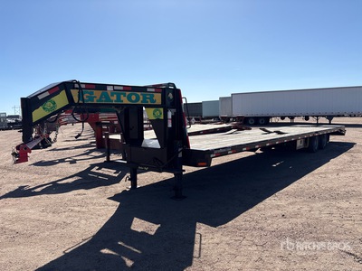 2022 Gatormade 35 ft T/A Gooseneck مقطورة معدات