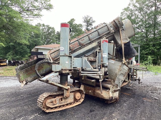 1996 Power Curbers 5700-B Curb and Gutter Machine