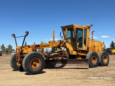 1992 Champion 740 Motor Grader