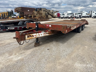 Contrail 26 ft T/A Equipment Trailer