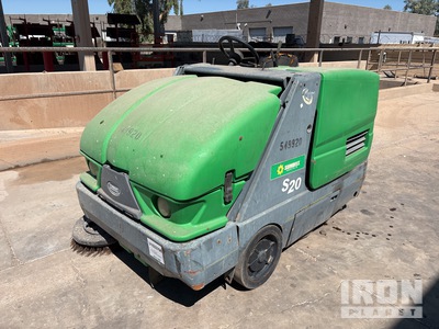 2013 Tennant S20 Ride-On Floor Sweeper