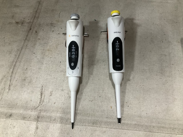 (40) Sartorius Mechanical Pipettes