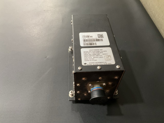 Avionic Instruments 1-002-0102-2075 Electric Light Control