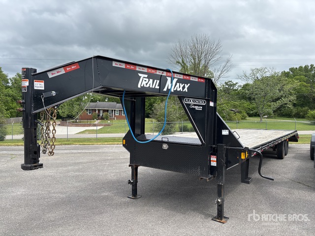 2025 Trailmax TD40T 32 ft T/A Equipment Trailer