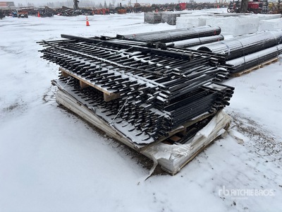 Quantity of 7 ft 6 in x 4 ft Vallas