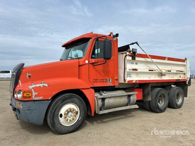 2000 Freightliner FLC 120 6x4 T/A Dump Truck