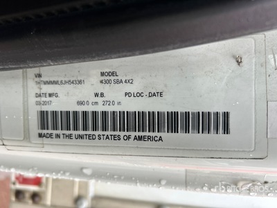 2018 International 4300 4x2 Moving Van Truck