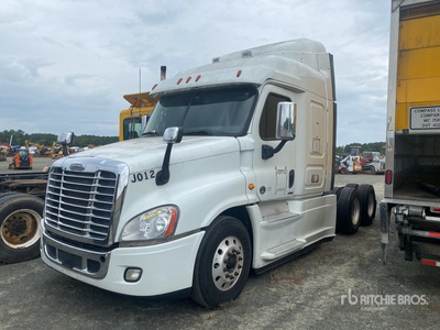 2016 Freightliner Cascadia 125 6x4 Cabeza Tractora Cabina Dormitorio