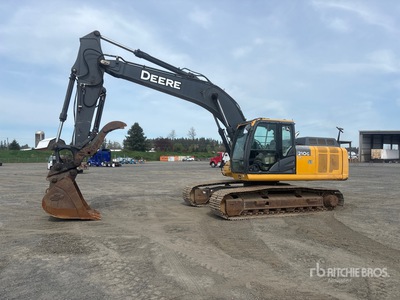 2014 John Deere 210G LC Tracked Excavator