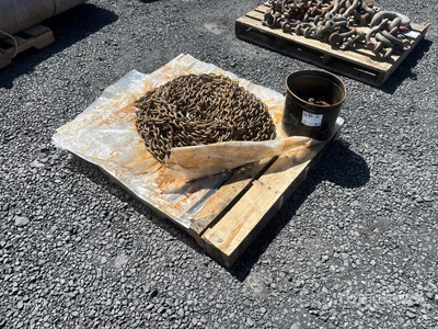 Quantity of 3/8 in Chain & Hooks