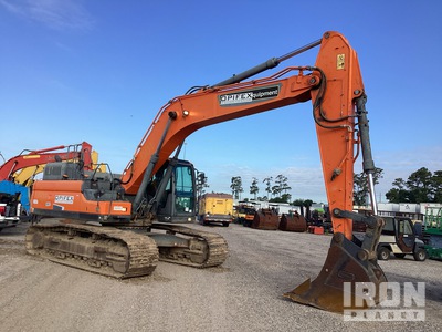 2020 Doosan DX300LC-5 Tracked Excavator