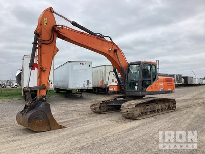2019 Doosan DX225LC-5 Tracked Excavator