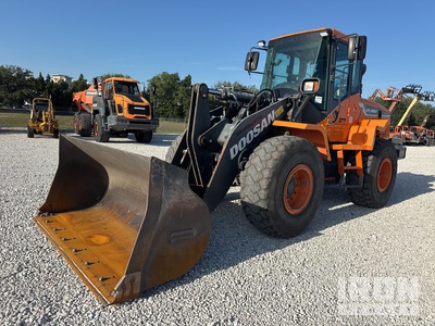 2021 Doosan DL220-5 Wheel Loader