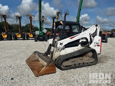 2022 Bobcat T740 High Flow Chargeuse sur rails compacte