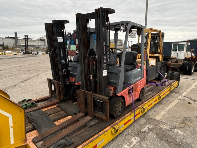 2006 Toyota 7FGCSU20 3450 lb Cushion Tire Forklift