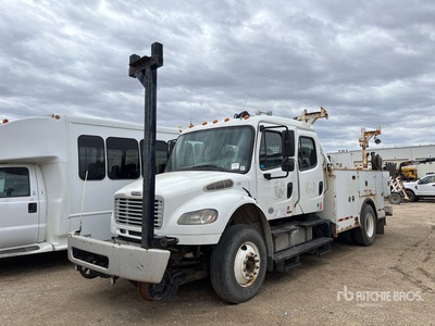 2012 Freightliner M2 106 Business Class 4x2 Crew Cab Hi-Rail Camion de servicios
