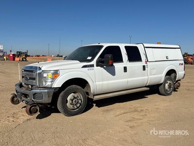 2016 Ford F-350 XLT 4x4 Crew Cab Hi-Rail Pickup