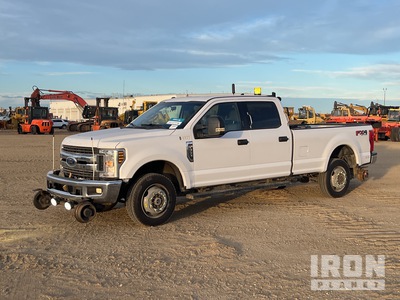 2018 Ford F-350 XLT 4x4 Crew Cab Hi-Rail Pickup