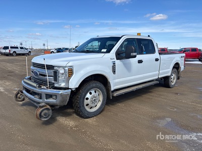 2019 Ford F-350 XLT 4x4 Crew Cab Hi-Rail Ute