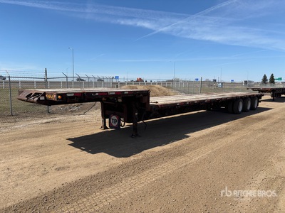 2012 Manac Tri/A 53 ft - 72 ft Extendable Stufendeck-Anhänger