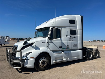 2022 Volvo VNL760 6x4 T/A Sleeper Truck Tractor