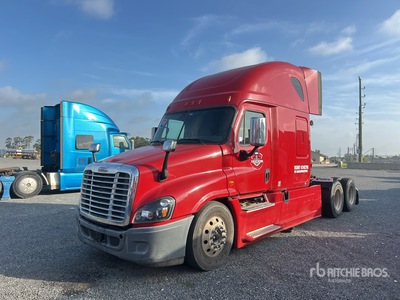 2019 Freightliner Cascadia 125 6x4 T/A Sleeper Truck Tractor