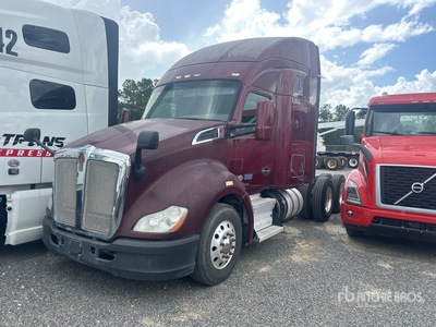 2019 Kenworth T680 6x4 تراكتور شاحنة كابينة النوم (ثنائية المحور)