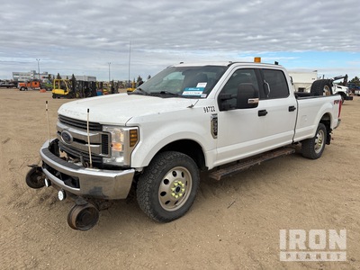 2019 Ford F-350 XLT 4x4 Crew Cab Pickup