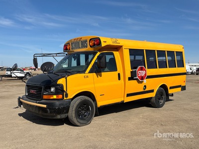2007 GMC Savana 3500 4x2 18-Seat School Bus